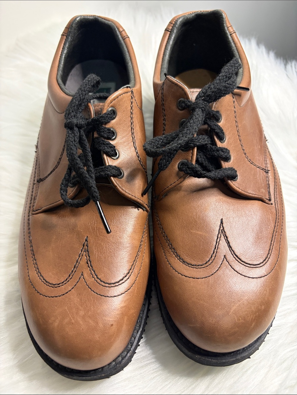 Vibram Tan Leather Wingtip Derby Shoes with Black Laces SIZE 7.5